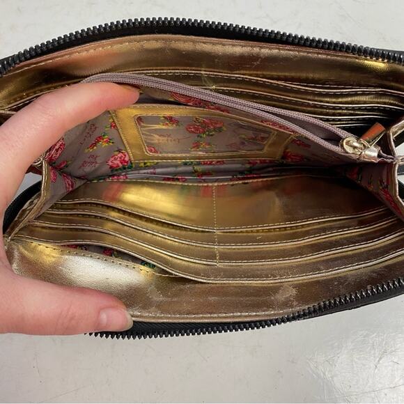 Betsey Johnson Black Faux Vegan Leather Wallet - Picture 7 of 8